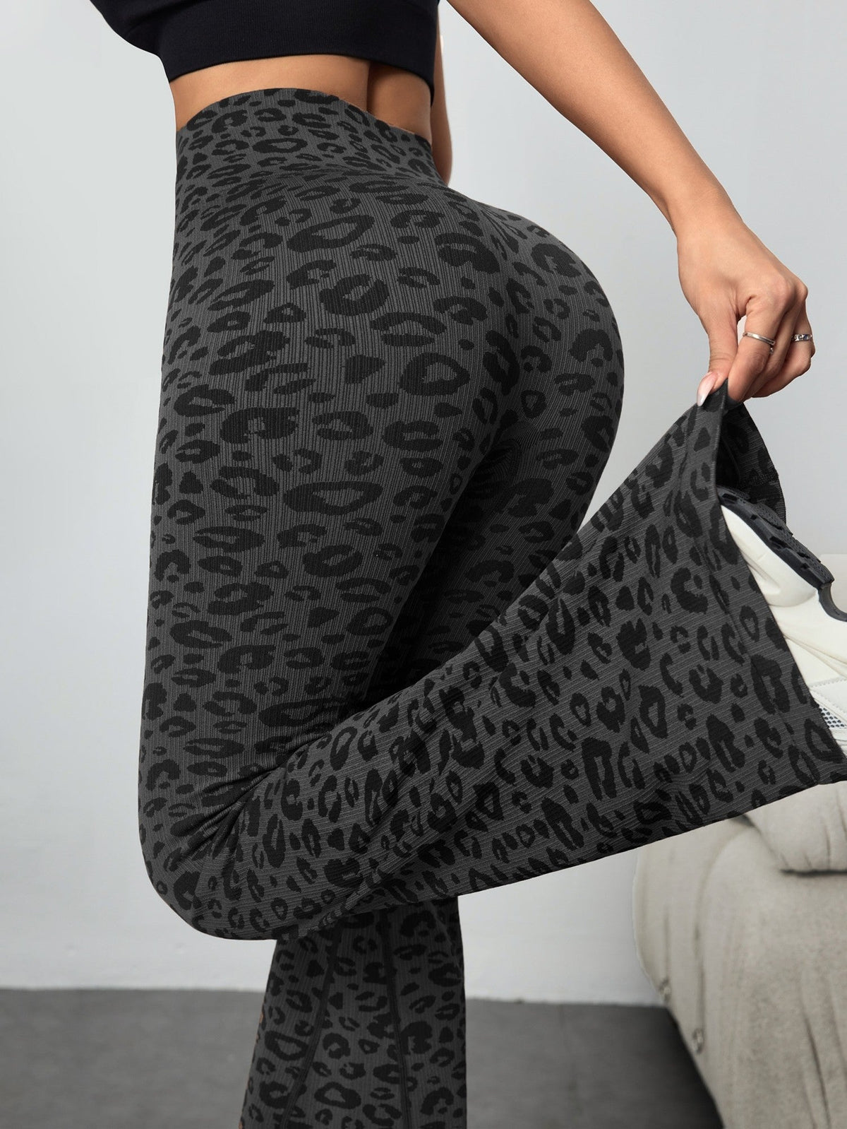 Nila's Leopard Print Wide-Leg Pants