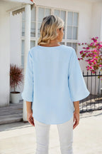 Jadzia™ Easygoing V-Neck Top
