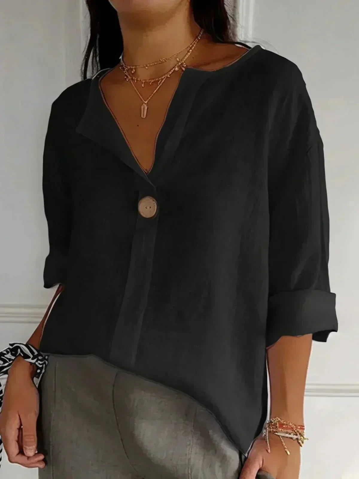 Amara™ Easygoing V-Neck Tee