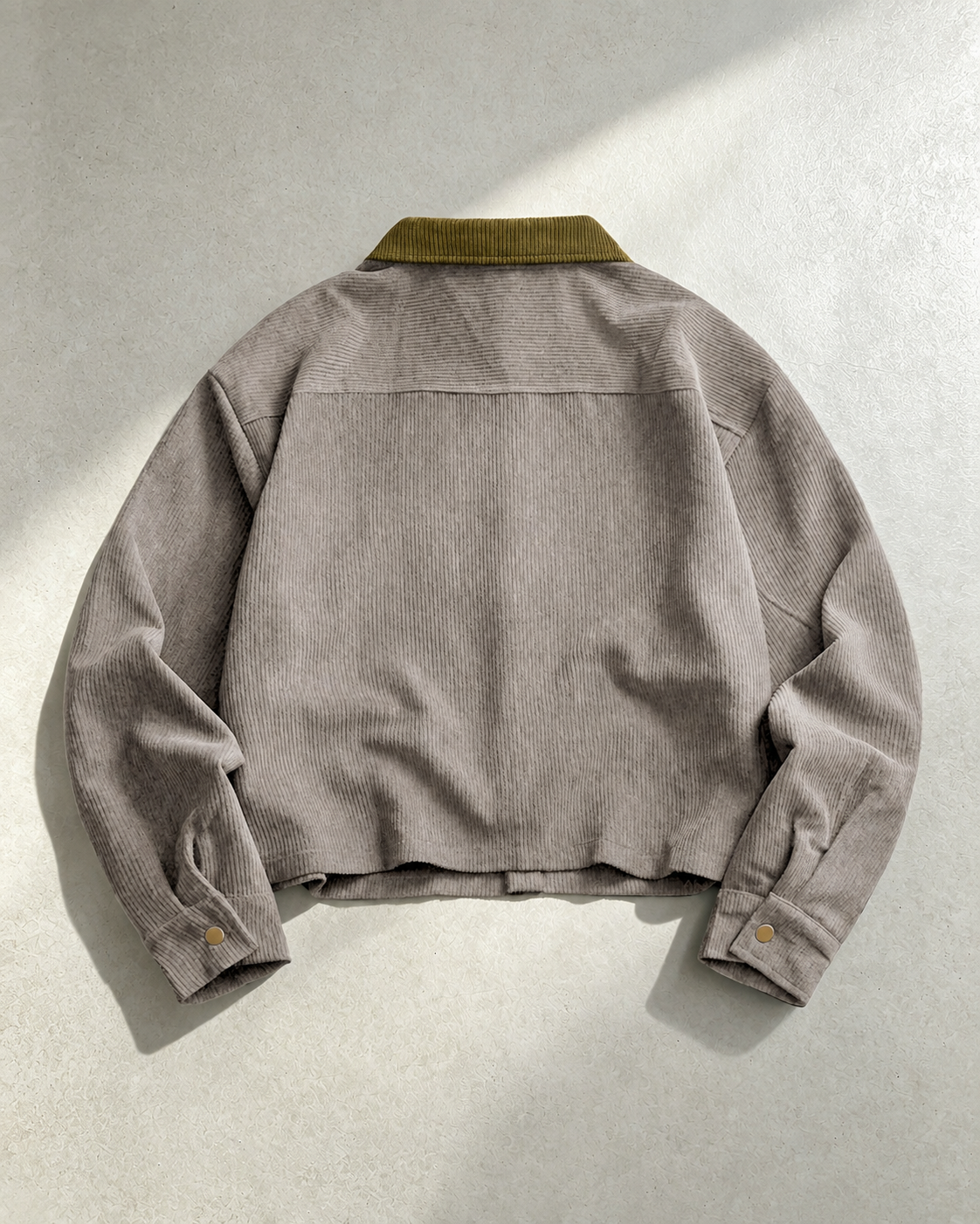 Bram's Corduroy Jacket with Classic Design and Timeless Style