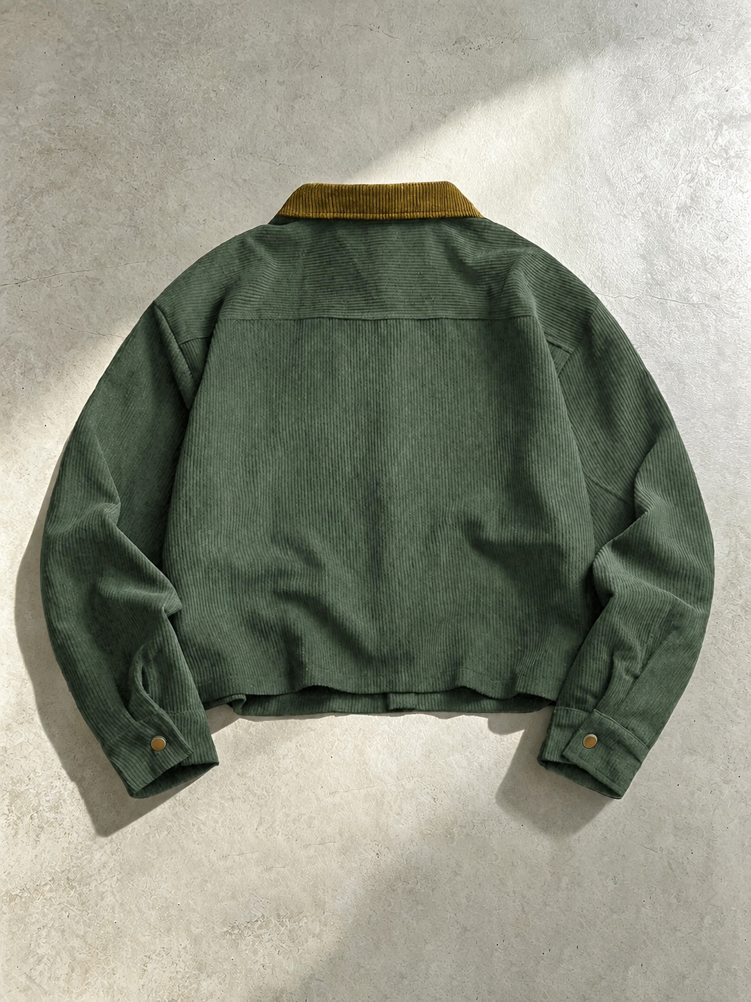 Bram's Corduroy Jacket with Classic Design and Timeless Style