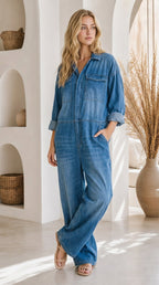 Relaxed Denim Jumpsuit with Adjustable Straps and Pockets