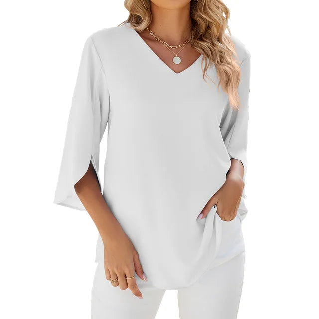 Jadzia™ Easygoing V-Neck Top