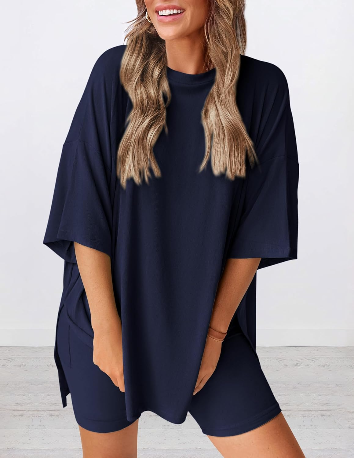 Nina™ Chic Minimalist 2-Piece Lounge Set